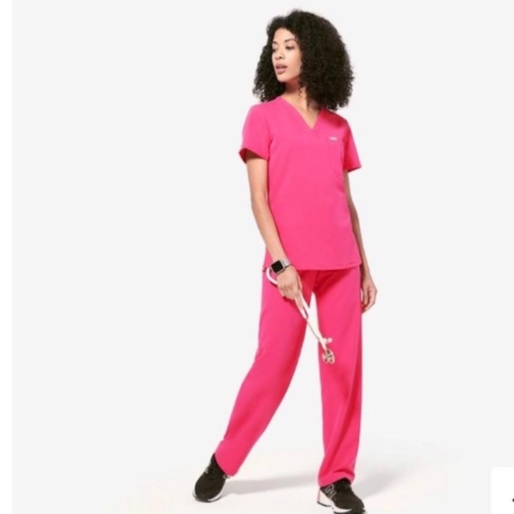 Figs - Shocking Pink Scrub Set! Small